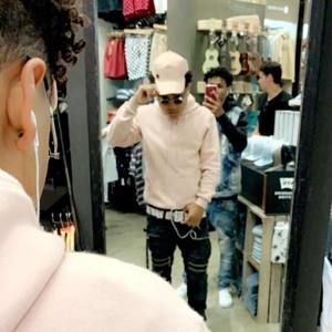 Meet your Posher, Chase